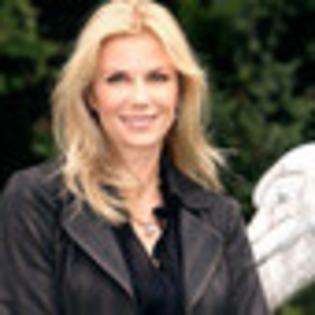 katherine-kelly-lang-827094l-thumbnail_gallery