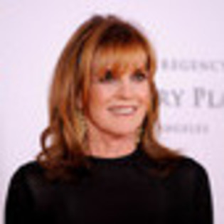 linda-gray-405237l-thumbnail_gallery - Linda Gray