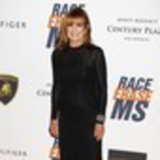 linda-gray-941781l-thumbnail_gallery - Linda Gray