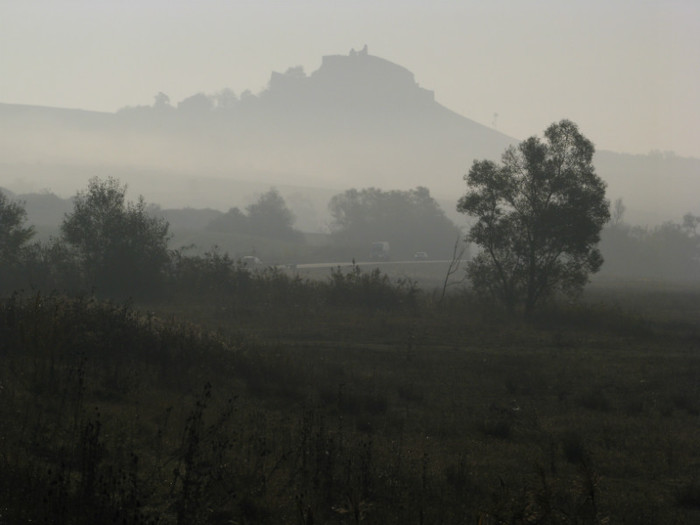 Cetatea Rupea in ceata
