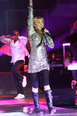 normal_2 - Miley Cyrus Hannah Montana Best of both Worlds 3D Concert stills