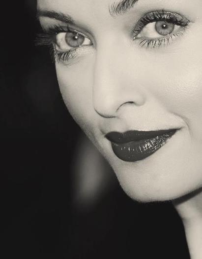 523439_10151019684662728_1826344920_n