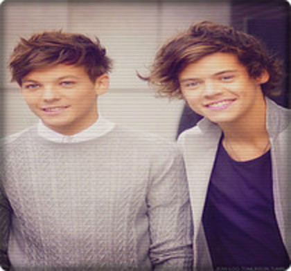 81836212_OWZIRZH - harry si louis