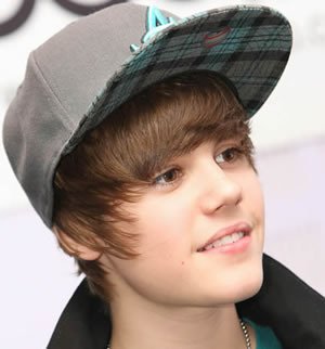 justin-bieber-198957l-poza - 0-JUSTIN BIEBER VERY CUTE