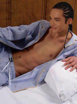 522028_207031736075441_100003058471260_308846_461143076_n