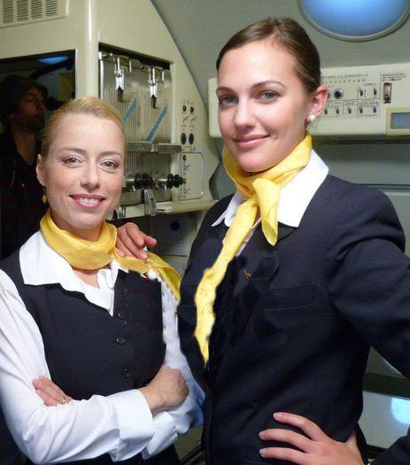 429240_305466779514995_792652667_n