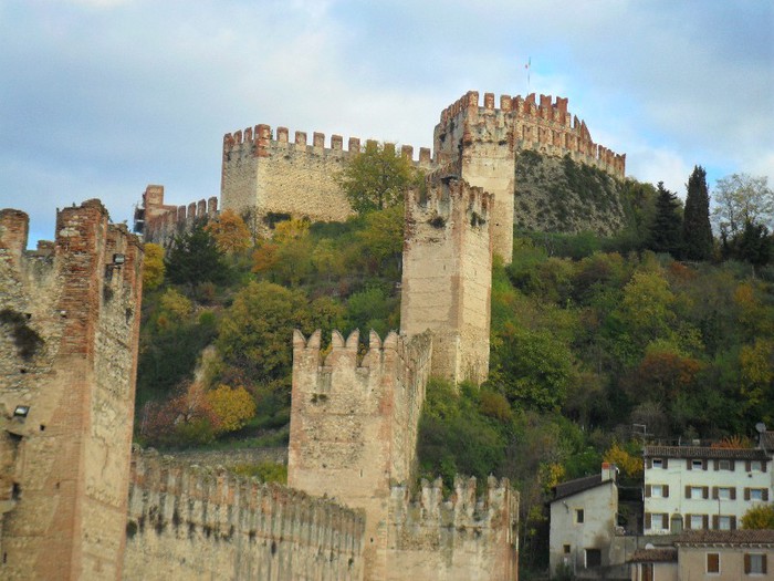 excursie 2012 140 - cetatea Suave - Italia