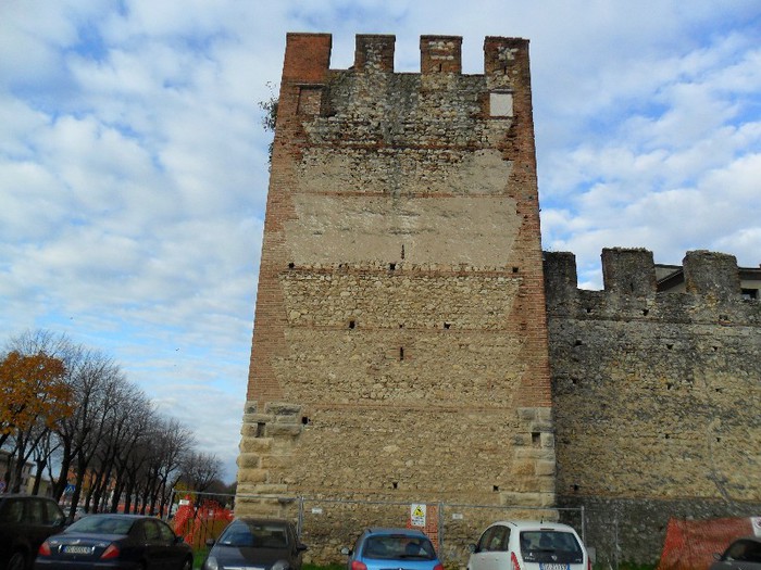 excursie 2012 141 - cetatea Suave - Italia