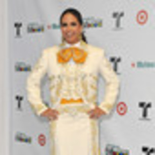 lucero-658955l-thumbnail_gallery