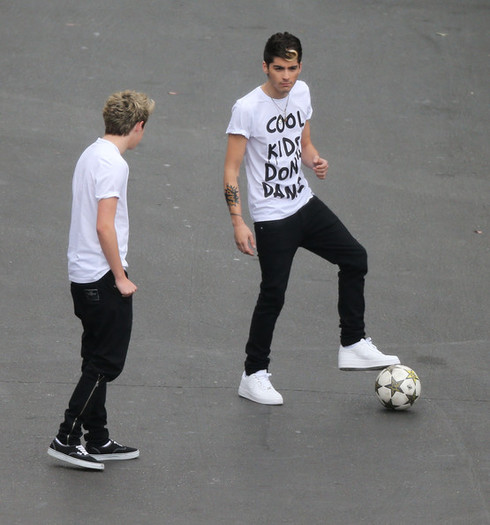 Niall Horan One Direction Playing Soccer CBS hILNuwMSWRLl