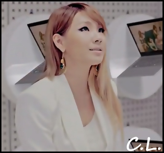 x. aham..:) ea e Ji Woo :)