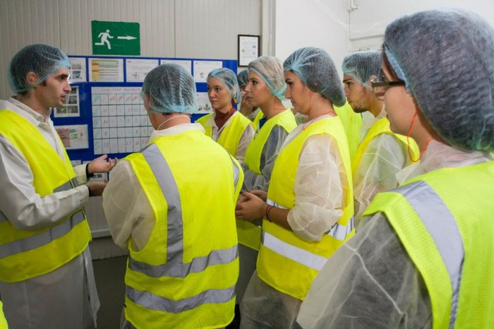 542741_557384897621545_980994307_n