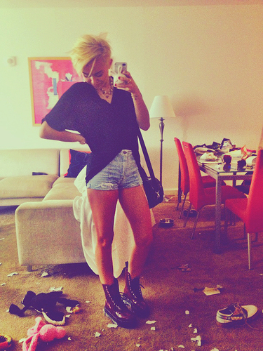 13452156488591_f - 0x - Tumblrs - with - Miley