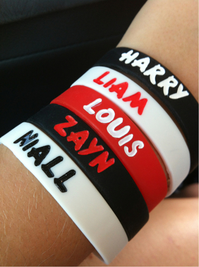 tumblr_m6a6yiePTo1rv28c9o1_500 - one direction accesorii