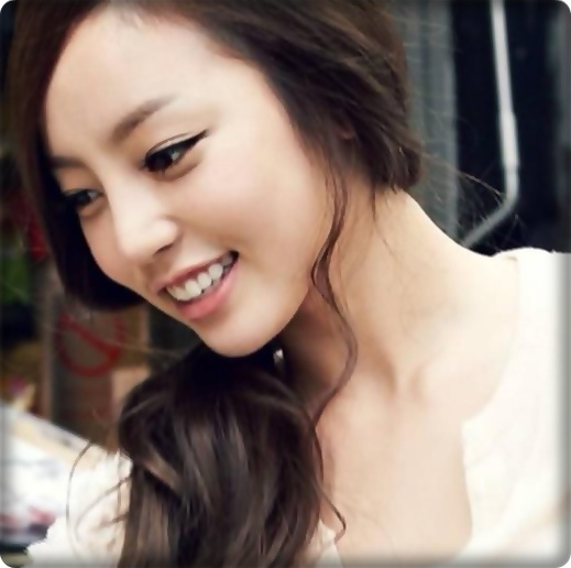 xD .... aww [ se inroseste ] ce dulce :x