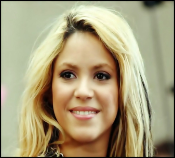  - l-Shakira