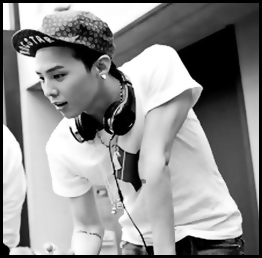 •. [back] mm..poate..:)) ;-"