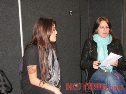 normal_2 - Talking to Sarah at Hot 99 5 Backstage on Tour