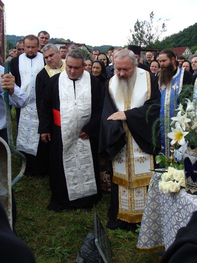 DSC08008 - 7____ ISTORIA UNEI BISERICI