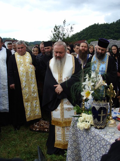 DSC08010 - 7____ ISTORIA UNEI BISERICI