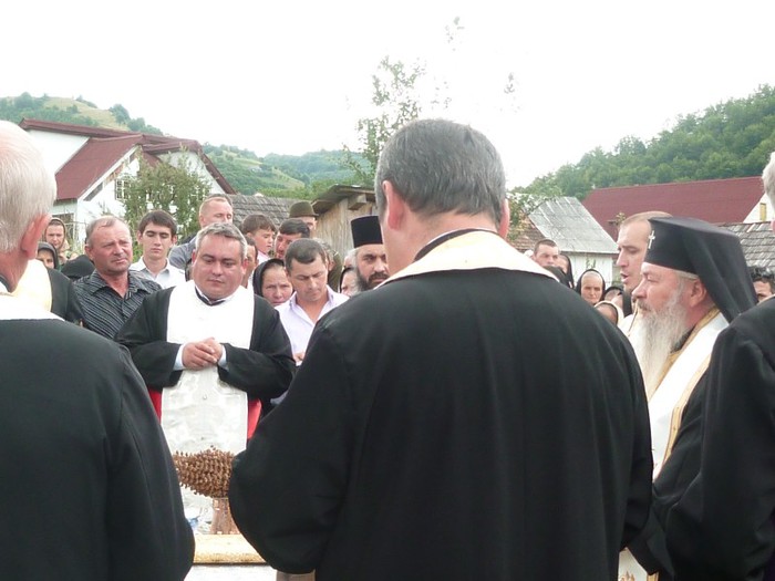 P1060657 - 7____ ISTORIA UNEI BISERICI