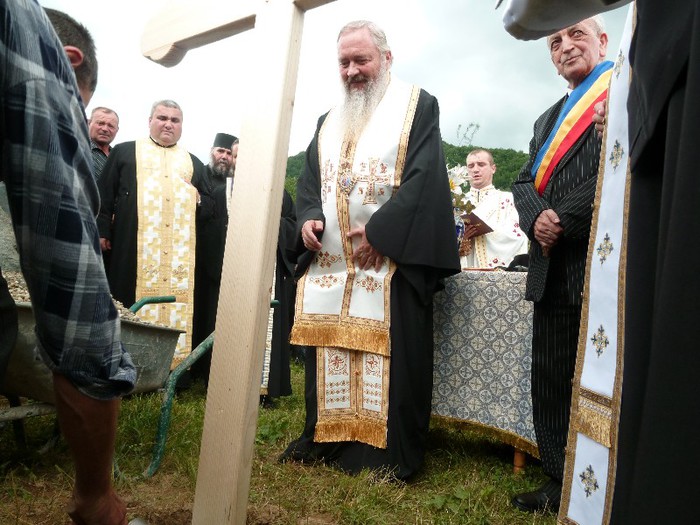 P1060678 - 7____ ISTORIA UNEI BISERICI