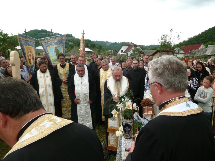 P1060689 - 7____ ISTORIA UNEI BISERICI