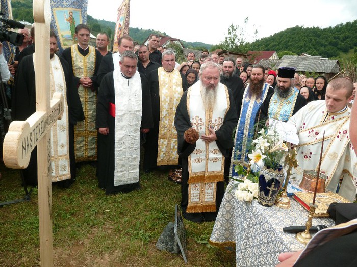 P1060691 - 7____ ISTORIA UNEI BISERICI