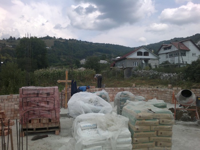 310720121159 - 7____ ISTORIA UNEI BISERICI