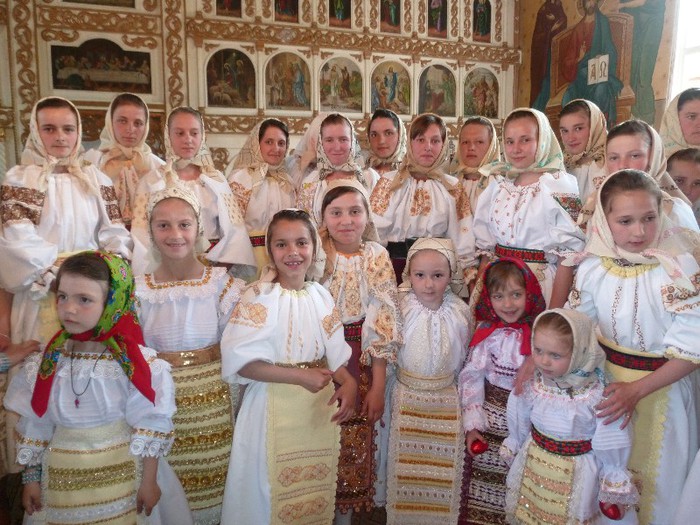 P1040018 - 6____ DE SFINTELE PASTE 2012