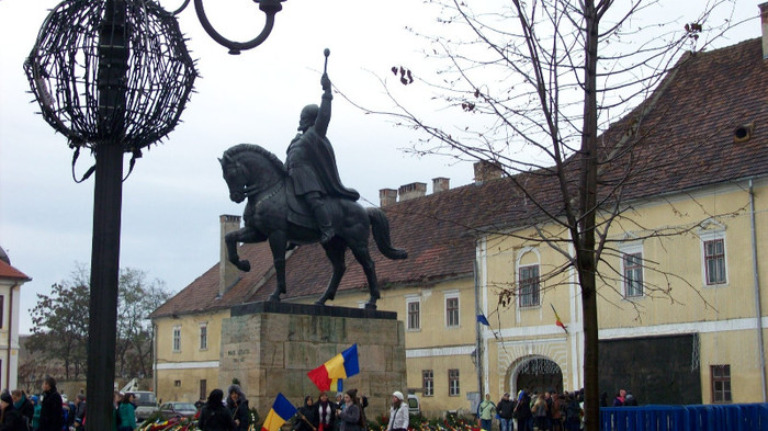 100_2813 - Prin centrul istoric al Cetatii Alba Iulia