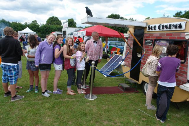 Cel-mai-mic-cinematograf-13