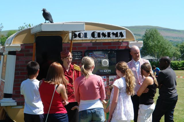 Cel-mai-mic-cinematograf-16