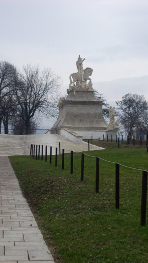 100_3045 - Celula lui Horia de pe poarta a treia a cetatii Alba Iulia