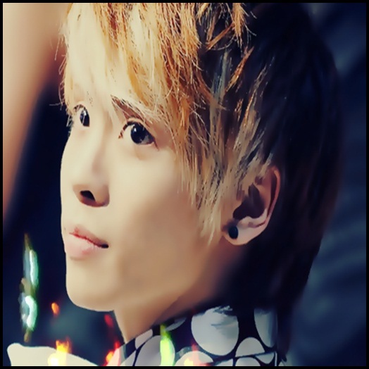 - mmm..alta lume noua? :| :)) eu sunt Jong..ma bucur sa va cunosc,bye :)){pleaca}