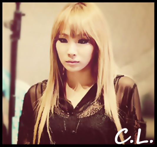 x. *intra in casa* heii :-h yaa..IU :D