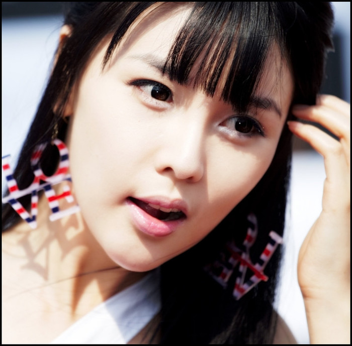 Stiu :P [E-Young] Serios? :-s Ok... E-Young, mai intrebi? :))