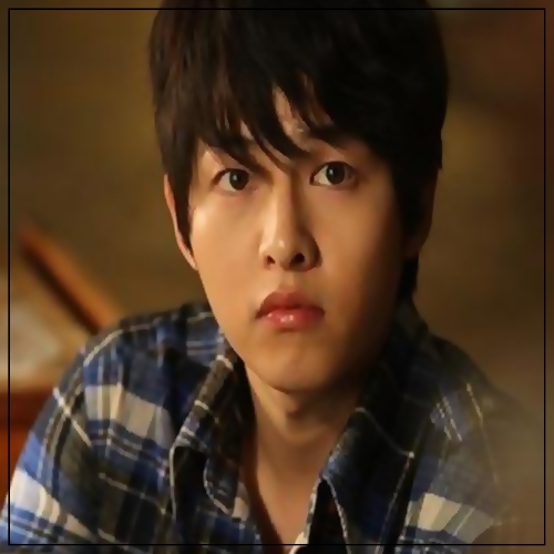 ;- Ohh..|ii sterge lacrimile;o strange tare in brate|..gata..:(.. - Oo JoongKi l Room Oo