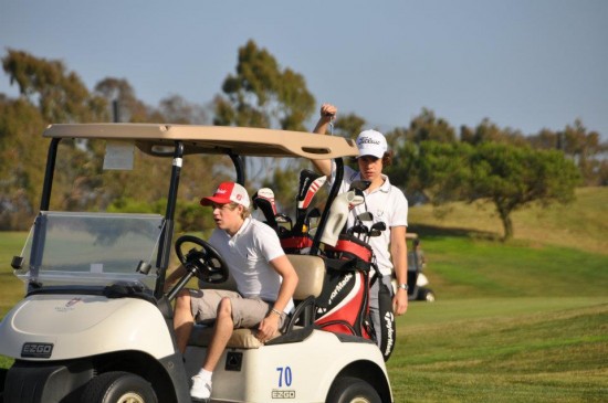 5 - harry si niall la golf