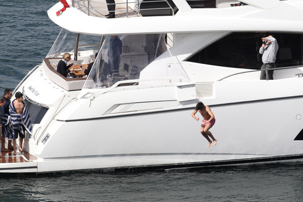 One+Direction+Taking+Dip+Sydney+mMI46_brmBkl - sexyyyy