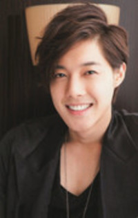 Clara vino te rog pe scena