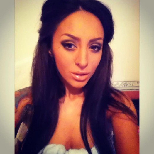 318759_537918339556136_1266657652_n