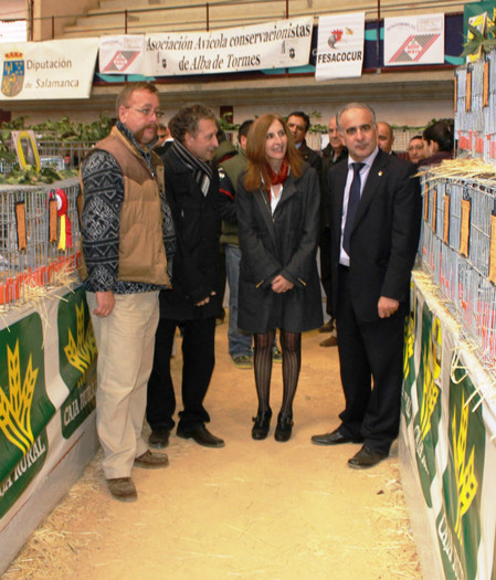 Cu presedintele federatiei Spaniole,D-na primar Alba de Tormes si consilierul  agriculturii Salamanc - expo Salamanca 2012