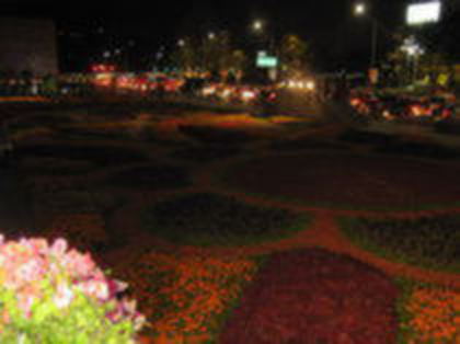 hyun joong parcheaza masina la hotel