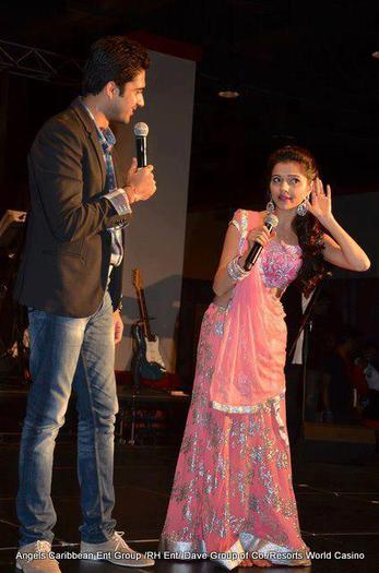 297789_361440873935412_140051249_n - xxRubina si Avinashxx