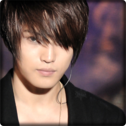 << [se intoarce]..Brrr... am uitat jacheta.. [isi ia jacheta]..Bye..[pleaca]