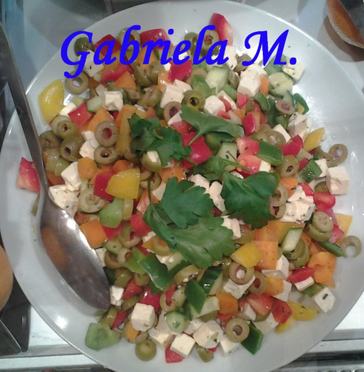 Branzica,masline verzi,ardei galben,verde,rosu