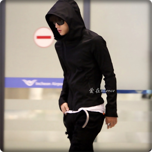 << Nop.. nimic.. eu am plecat sus.. [hug] ..bye.. [pleaca].. ..