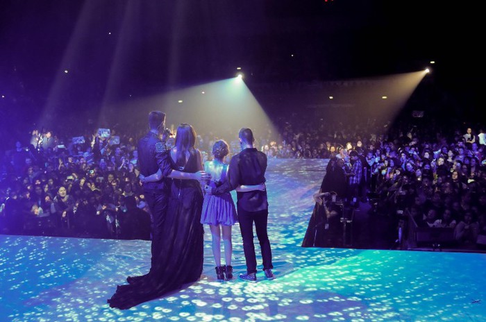 706169_473149099395105_790078556_o