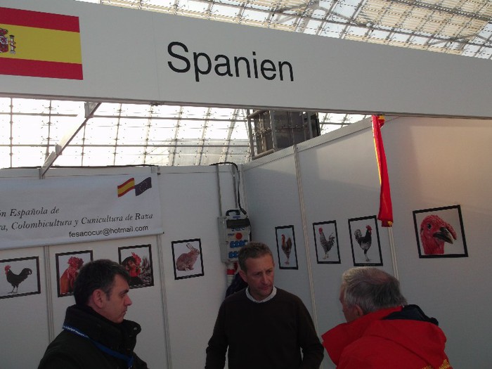 PRESEDINTELE MARTINEZ(in centru) - EXPOZITIA LEIPZIG 2012 PARTEA INTAI